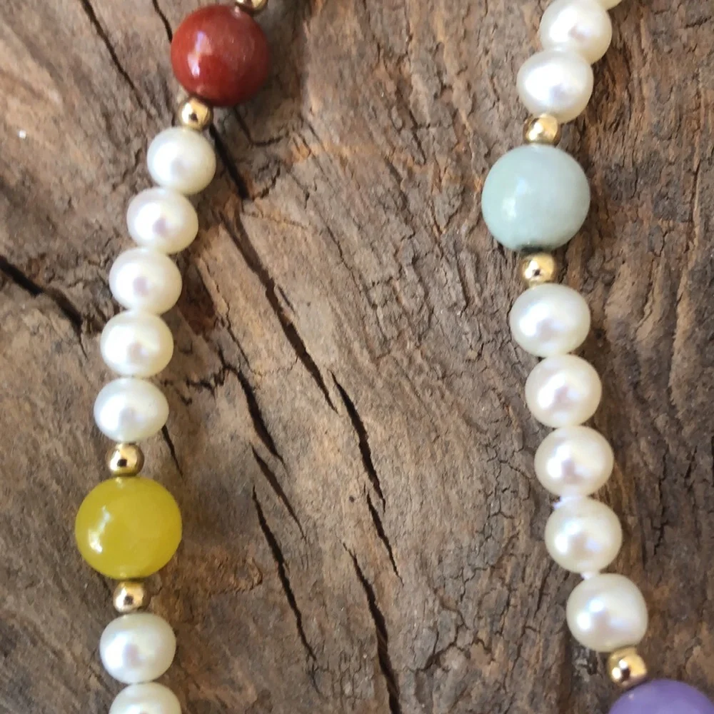 Vintage 14k Gold Colors of Jade Pearl Bead Necklace